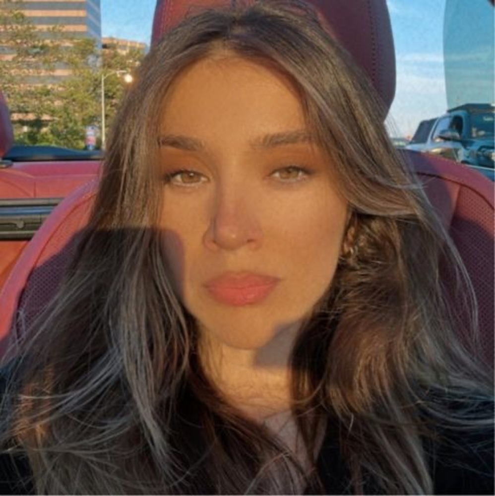 Meet your Posher, Melike